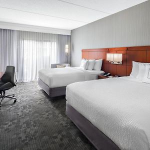Queen Room Hearing Accesible